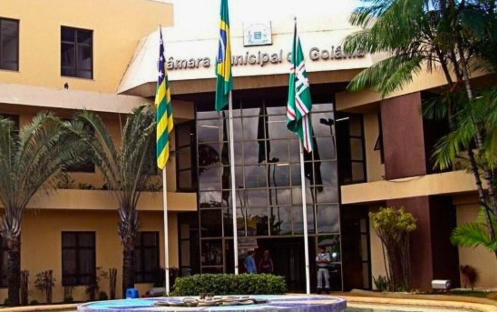 Câmara de Goiânia Publica Edital de Concurso com Salários de Até R$ 10 Mil e Inscrições em Janeiro